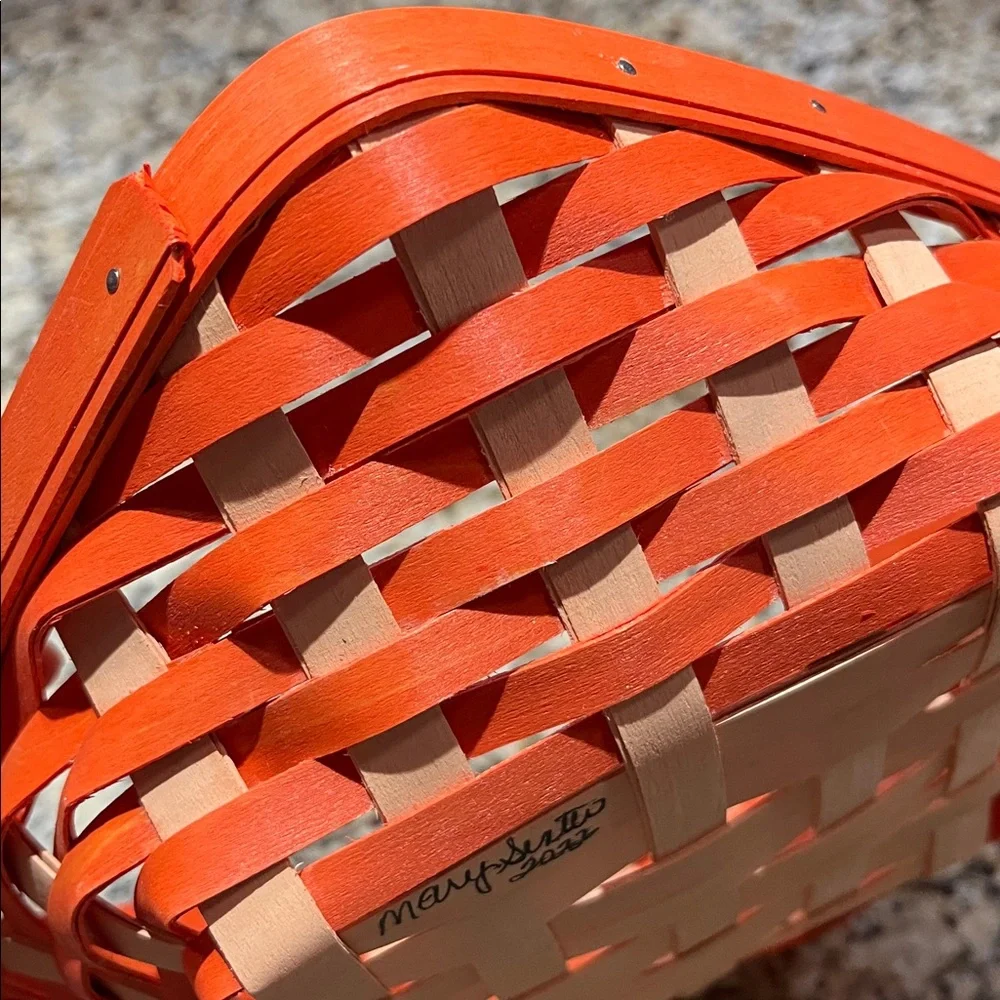 Longaberger Basket signed by renowned weaver Mary Senter, dated 2022